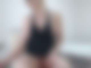 Live cam show with Anna-Stellari - Grey Eyes on Camsoda