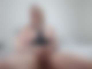 Live cam show with Anna-Stellari - BBW on Camsoda