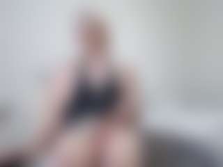 Live cam show with Anna-Stellari - Blonde Hair Dildo on WildCum