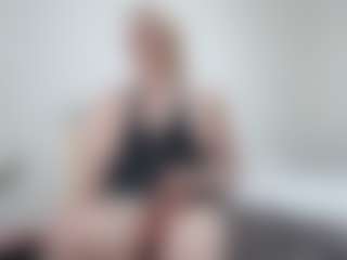 Live cam show with Anna-Stellari - Blonde Hair Middle Aged on Camsoda