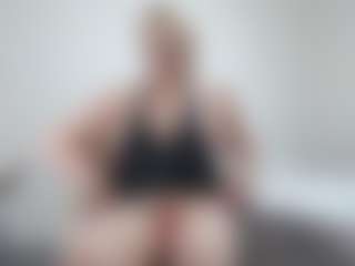 Live cam show with Anna-Stellari - Big Nipples MILF on Camsoda