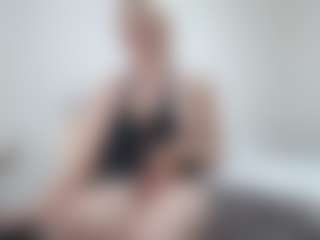 Live cam show with Anna-Stellari - Middle Aged on fapnchat