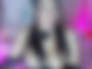 Live cam show with beatriix - Black Hair on Milfs Live