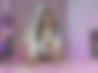 Live cam show with beatriix - Smoking on Camsoda