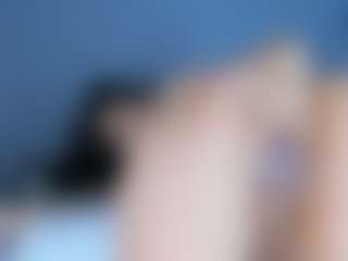 Live cam show with MiaCollson - Ride Torso on instabang
