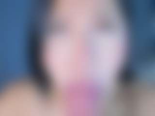 Live cam show with MiaCollson - Ride Torso on boobsie.com