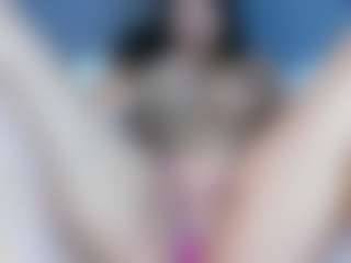 Live cam show with MiaCollson - Dance on Stripli.com