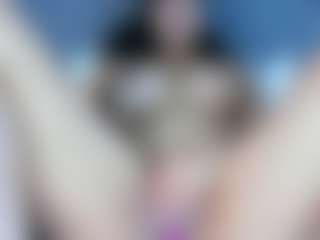 Live cam show with MiaCollson - Cute on Free Soda