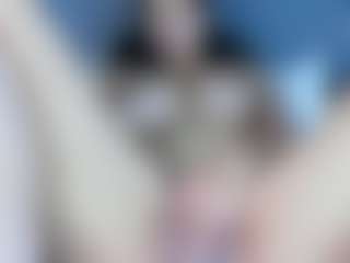 Live cam show with MiaCollson - Hot on Soda Cam