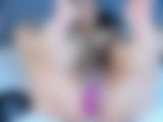 Live cam show with MiaCollson - Fuck on Camming Site