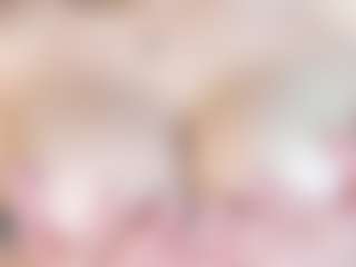 Live cam show with MiaCollson - Cute on Camsoda