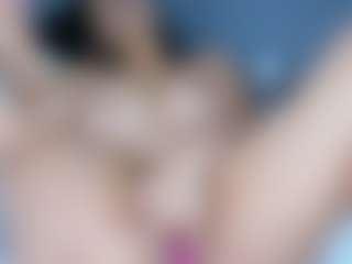Live cam show with MiaCollson - Control on Camsoda