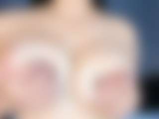 MiaCollson's Live Sex Cam Show