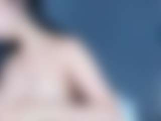 Live cam show with MiaCollson - Butt Plug on Camsoda