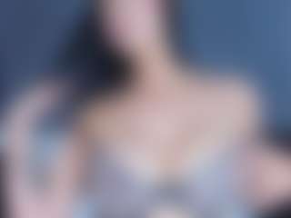 Live cam show with MiaCollson - Butt Plug on Camsoda
