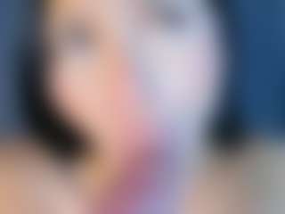 Live cam show with MiaCollson - Oil on SpankPalCams