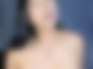 Live cam show with MiaCollson - Cute on dropp.cam