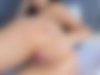 Live cam show with MiaCollson - Twerk on CamClone