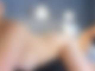Live cam show with MiaCollson - Butt Plug on madthumbs