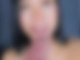 Live cam show with MiaCollson - Fuck on Milfs Live