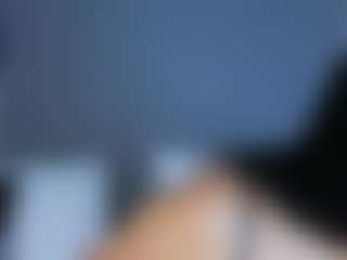 Live cam show with MiaCollson - Butt Plug on Camsoda