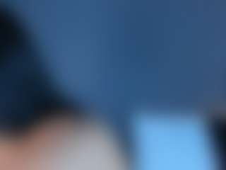Live cam show with MiaCollson - Oil on Camsoda