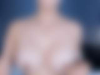 MiaCollson's Live Sex Cam Show
