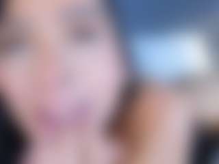 Live cam show with MiaCollson - Cute on Camsoda