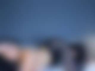 Live cam show with MiaCollson - Butt Plug on Soda Cam