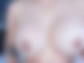 MiaCollson's Live Sex Cam Show
