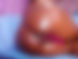 Live cam show with sofia-dkr - Shaved Pussy on Uber Horny