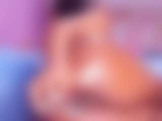 sofia-dkr MILF webcam performer live streaming
