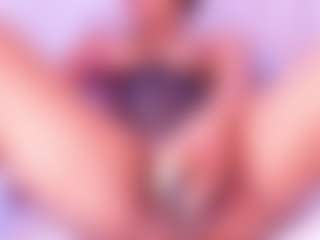 sofia-dkr MILF webcam performer live streaming