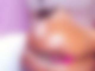 sofia-dkr MILF webcam performer live streaming