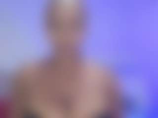 Live cam show with tisha-cole - Normal on Camsoda