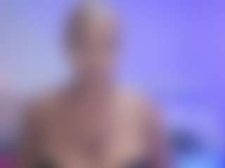 Live cam show with tisha-cole - Public Black on Camsoda