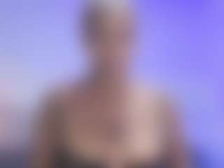Live cam show with tisha-cole - Black Shaved Pussy on AdultVida.com