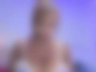 Live cam show with tisha-cole - Ebony MILF on madthumbs