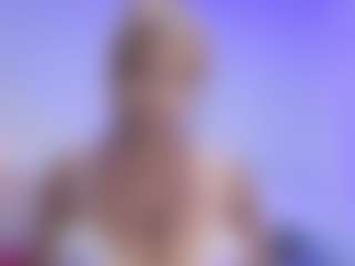 Live cam show with tisha-cole - Ebony MILF on madthumbs