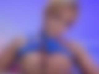 Live cam show with tisha-cole - Brown Hair MILF on eurowanks.com