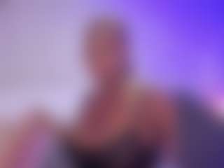 Live cam show with tisha-cole - Ebony MILF on Dare Cams