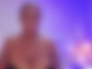 Live cam show with tisha-cole - Ebony on WildCum | colombia