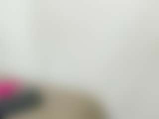 Live cam show with Wendy-Deiby - Shaved Pussy on xxxlivecams.org
