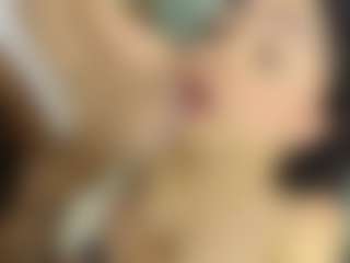 Live cam show with Wendy-Deiby - Spank on Camsoda