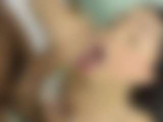 Live cam show with Wendy-Deiby - Petite on Camsoda