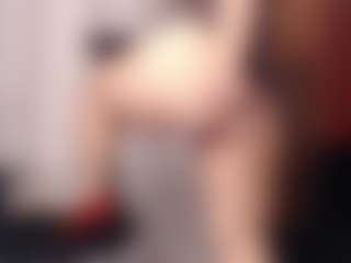 Live cam show with AgathaaWhite - Strapon on googirlz