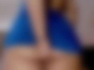 AgathaaWhite MILF webcam performer live streaming