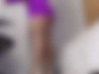 Live cam show with AgathaaWhite - Flirt MILF on xfollow cams