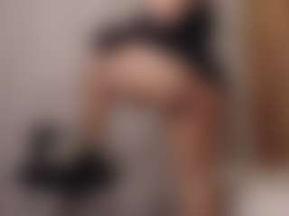 Live cam show with AgathaaWhite - Oil on Free Soda
