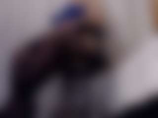 AgathaaWhite MILF webcam performer live streaming